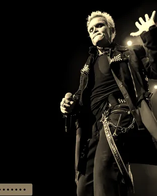 Billy Idol Darien Center