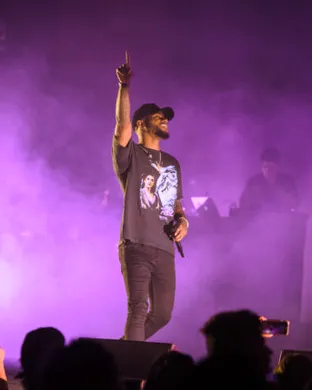 Bryson Tiller Darien Center
